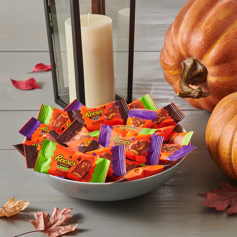 Halloween candy in bowl