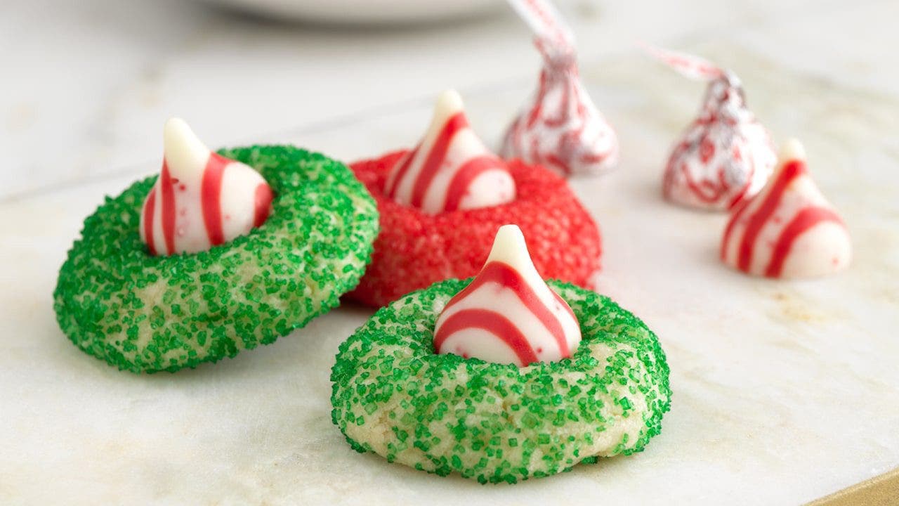 hersheys kisses candy cane blossoms